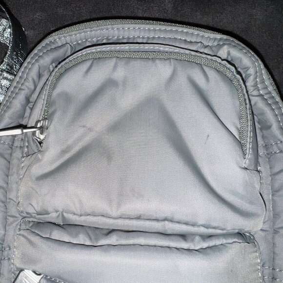 Gymshark Premium Lifestyle Cross Body (Dusk Green) - Picture 5 of 5